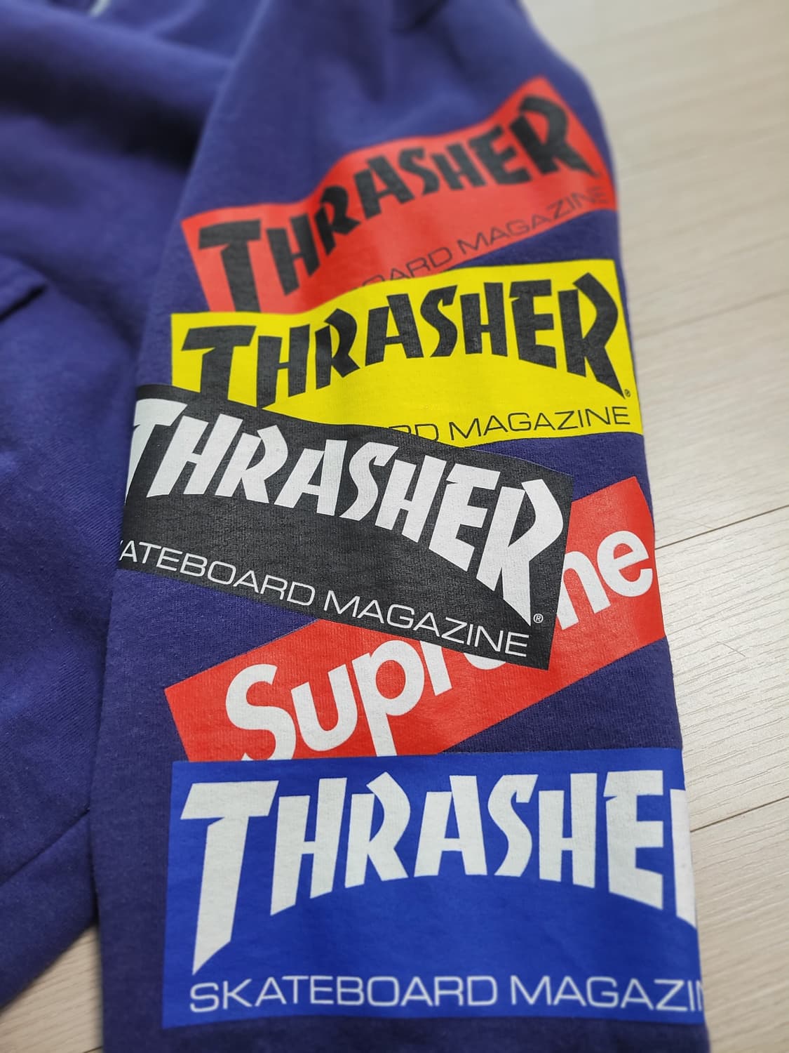 슈프림 x 트레셔 21fw 멀티로고 후드집업 상품이미지6