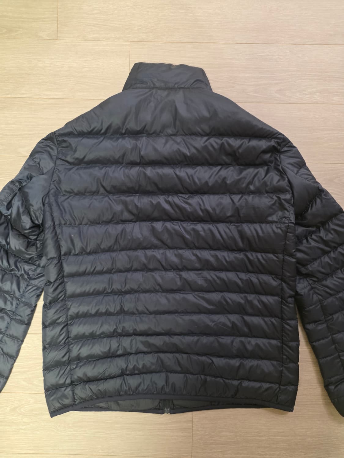 유니클로 경량패딩 Black L(100)
 상품이미지4