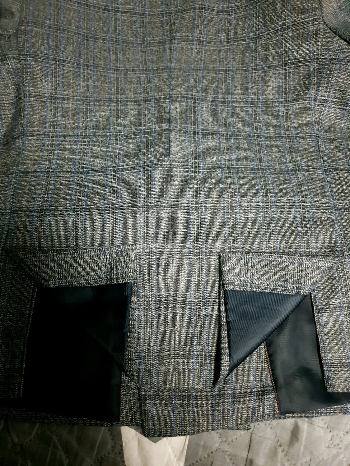 (디자이너 초판)마랑고니 클래식체크 더블버튼 피크트라펠 수트셋업  그레이 상품이미지3