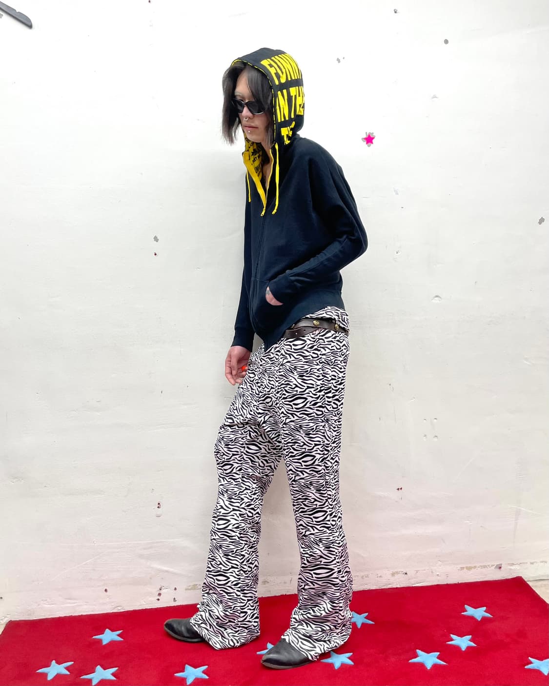 Yellow Star Hoodie Lettering Hoodie 상품이미지10