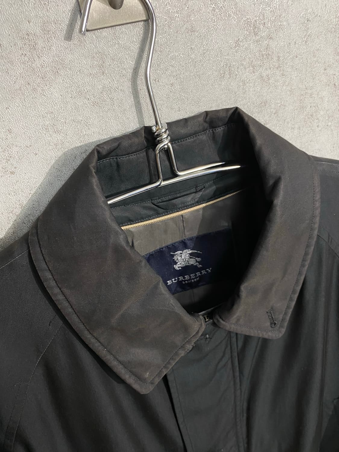 [XL] Burberrys 버버리재팬 블랙 폴리쉘 집업 코트 상품이미지3