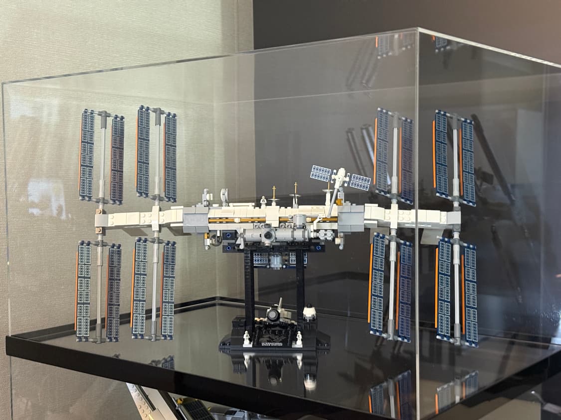 레고 아이디어스 21321 국제우주정거장 아크릴 케이스 포함 상품이미지2