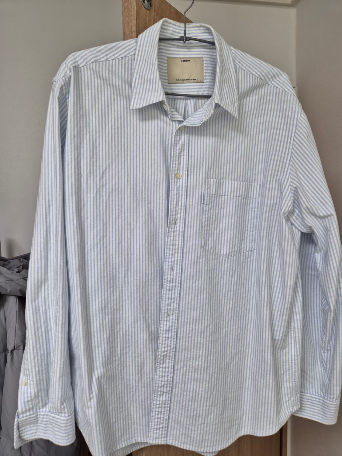 포터리 옥스포드 스트라이프 셔츠 블루 3사이즈 상품이미지1