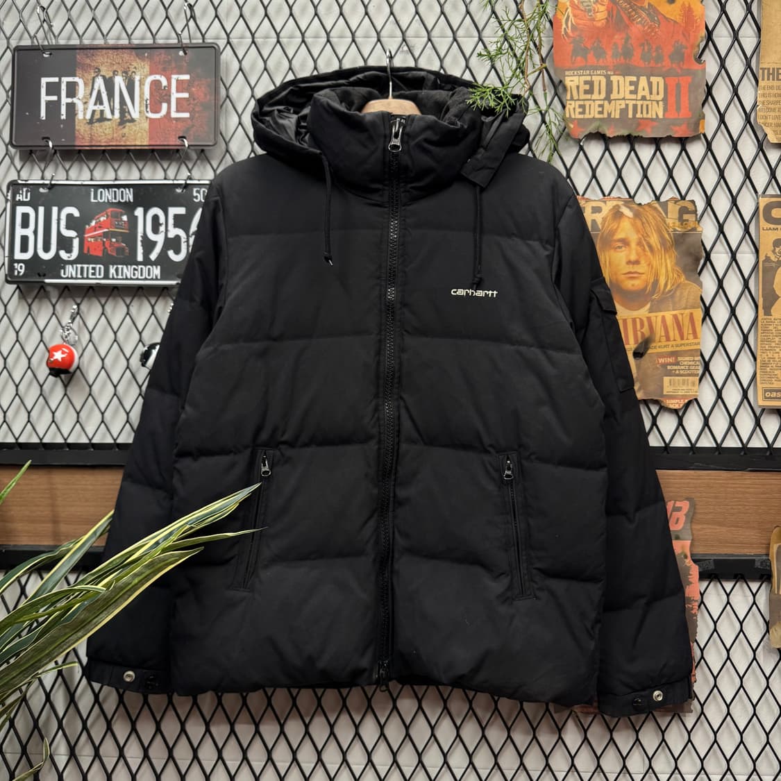 00s 칼하트 알래스카 다운 후드 패딩 자켓 투포켓 포인트 블랙 상품이미지1