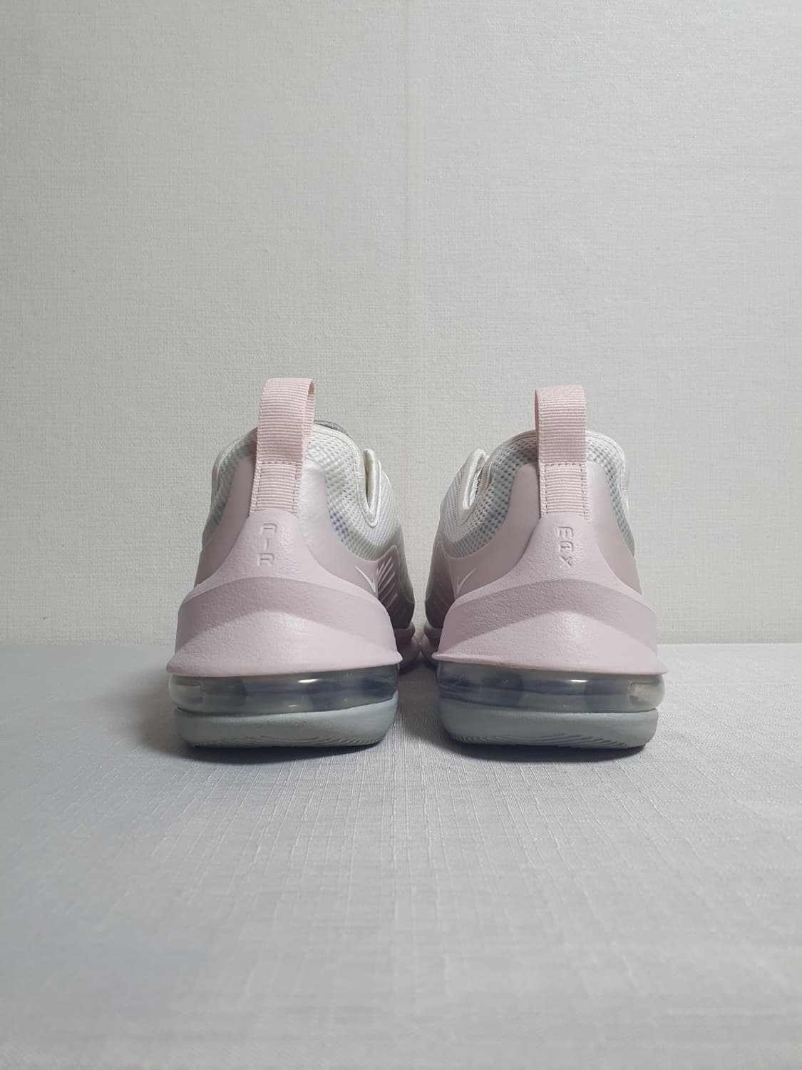 나이키 에어맥스 액시스 화이트 베얼리로즈 240mm 상품이미지8