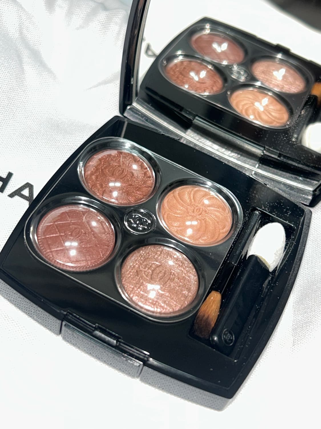 샤넬 레 꺄트르 옹브르 버튼 4구 팔레트 219 꾸뛰르 상품이미지1