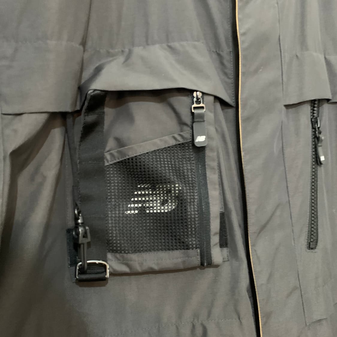 L 뉴발란스 고어텍스 유틸리티 GTX 카고 바람막이 자켓 상품이미지5