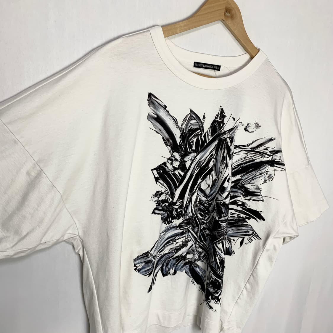 ISSEY MIYAKE MEN 이세이미야케 프린팅 오버핏 반팔 티셔츠 상품이미지5