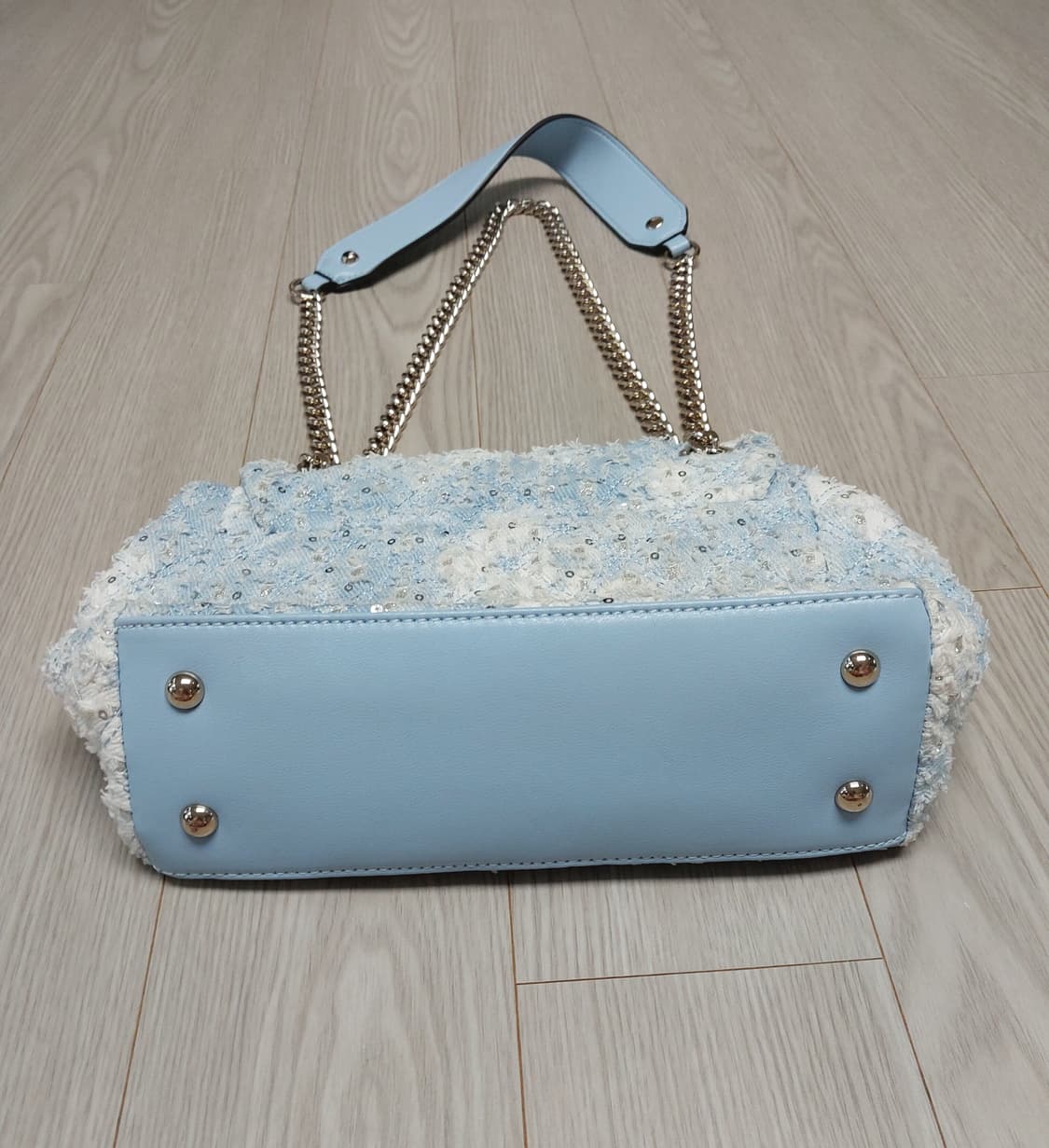 게스 GUESS 미니 플랩 퀼팅백 갸루 핀터깔 상품이미지5