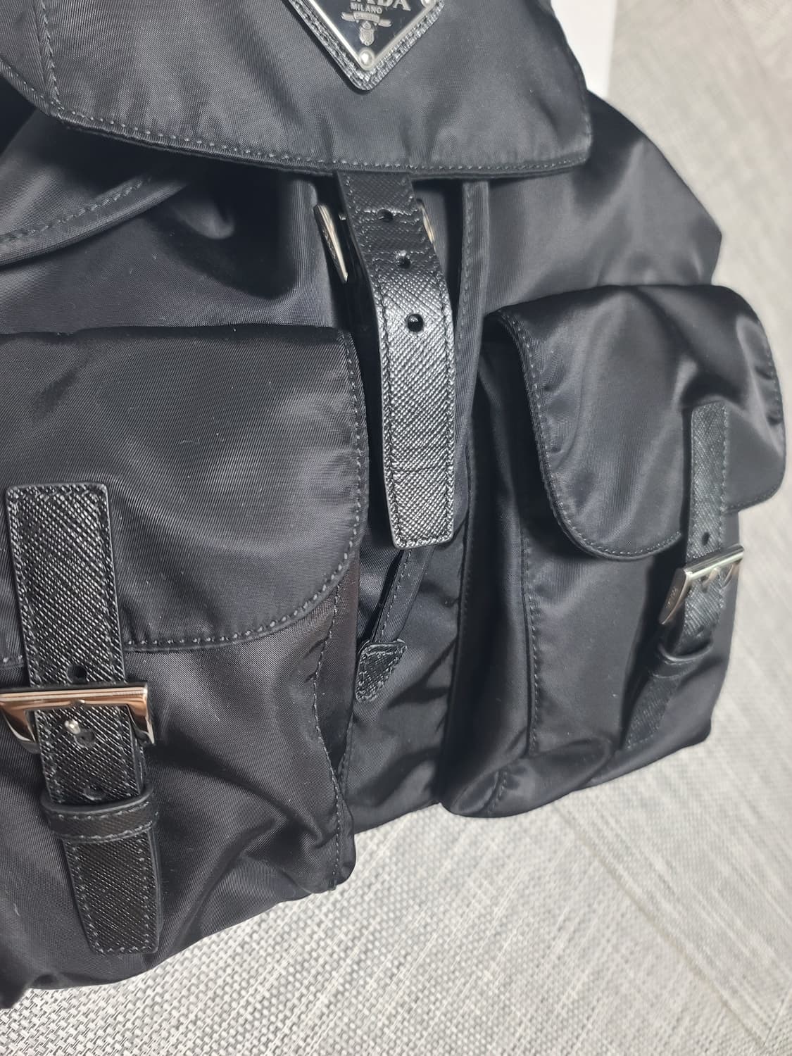 프라다 리나일론 투포켓 백팩 1bz811 미디움 백팩 상품이미지3