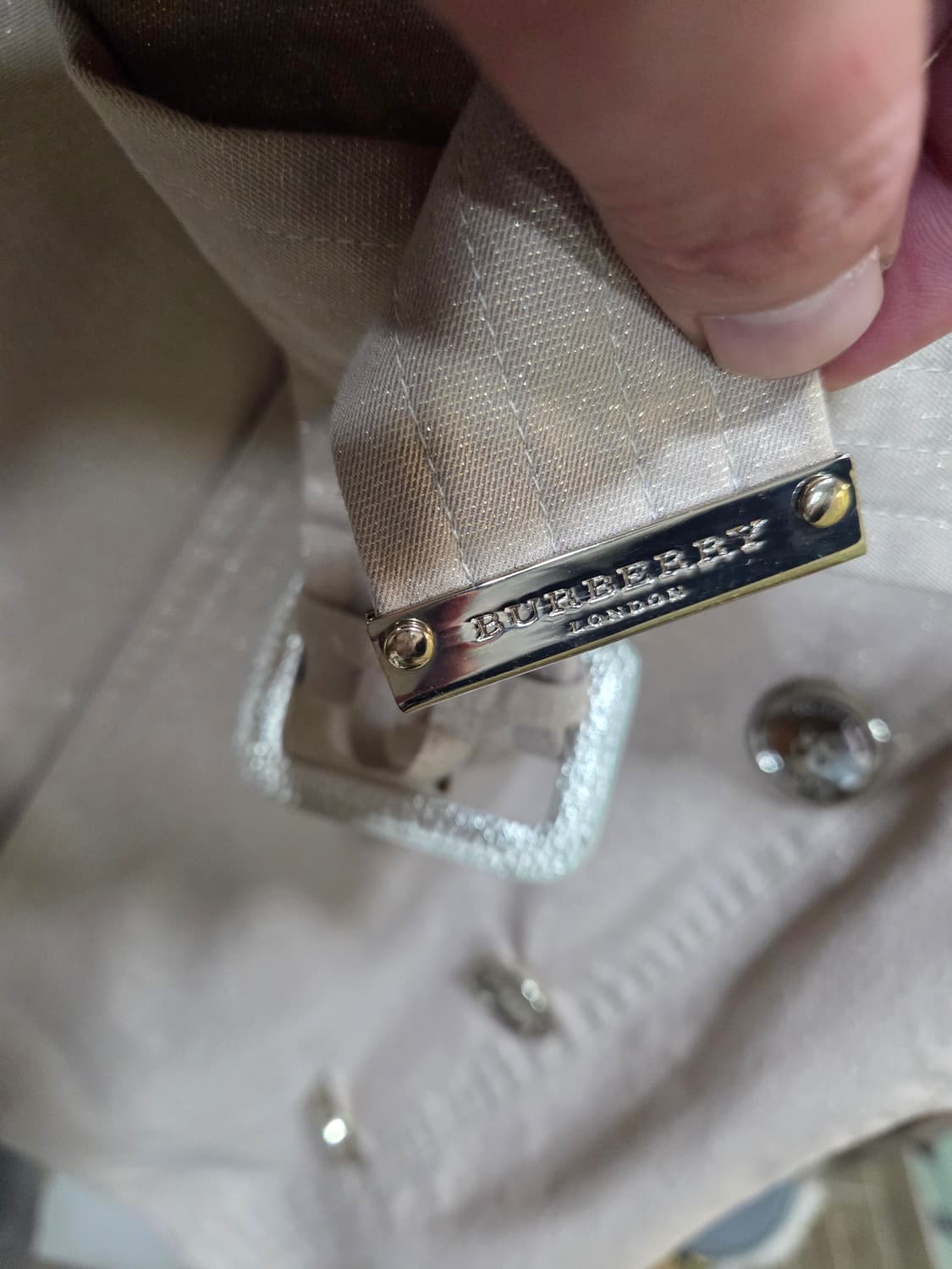 버버리 런던 트랜치 하프 코트 상품이미지4