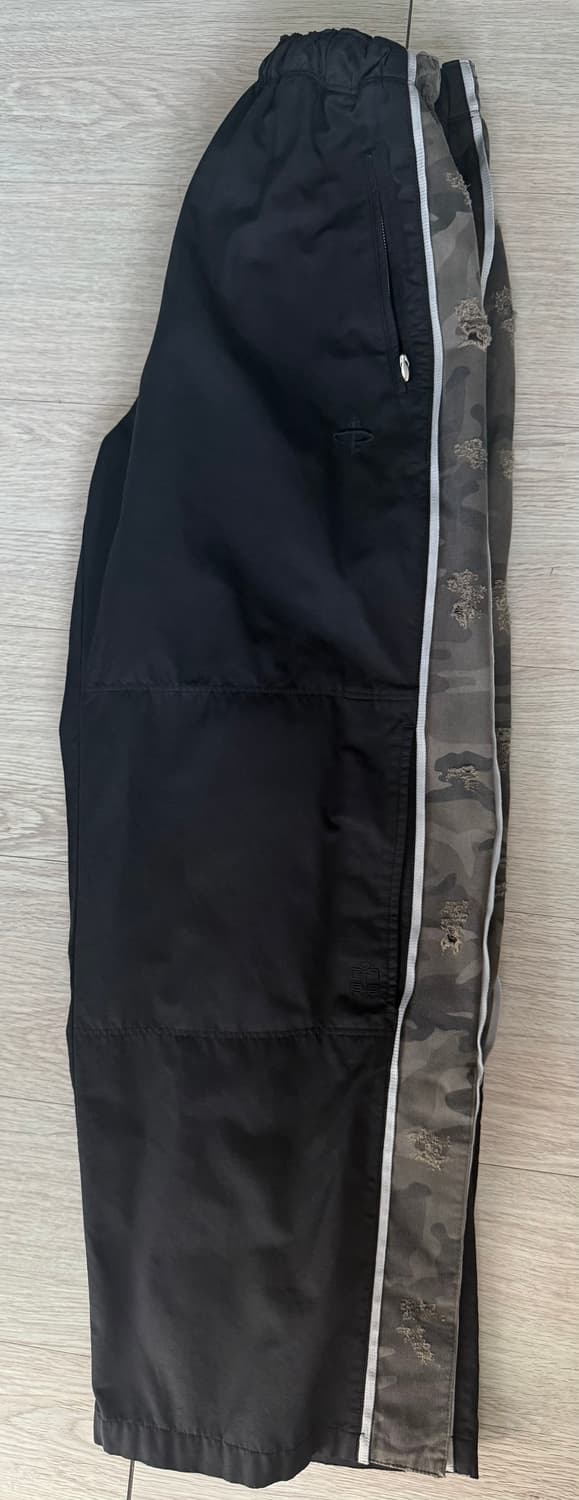 폴리테루 카모트랙 초판 2사 판매해요 상품이미지1