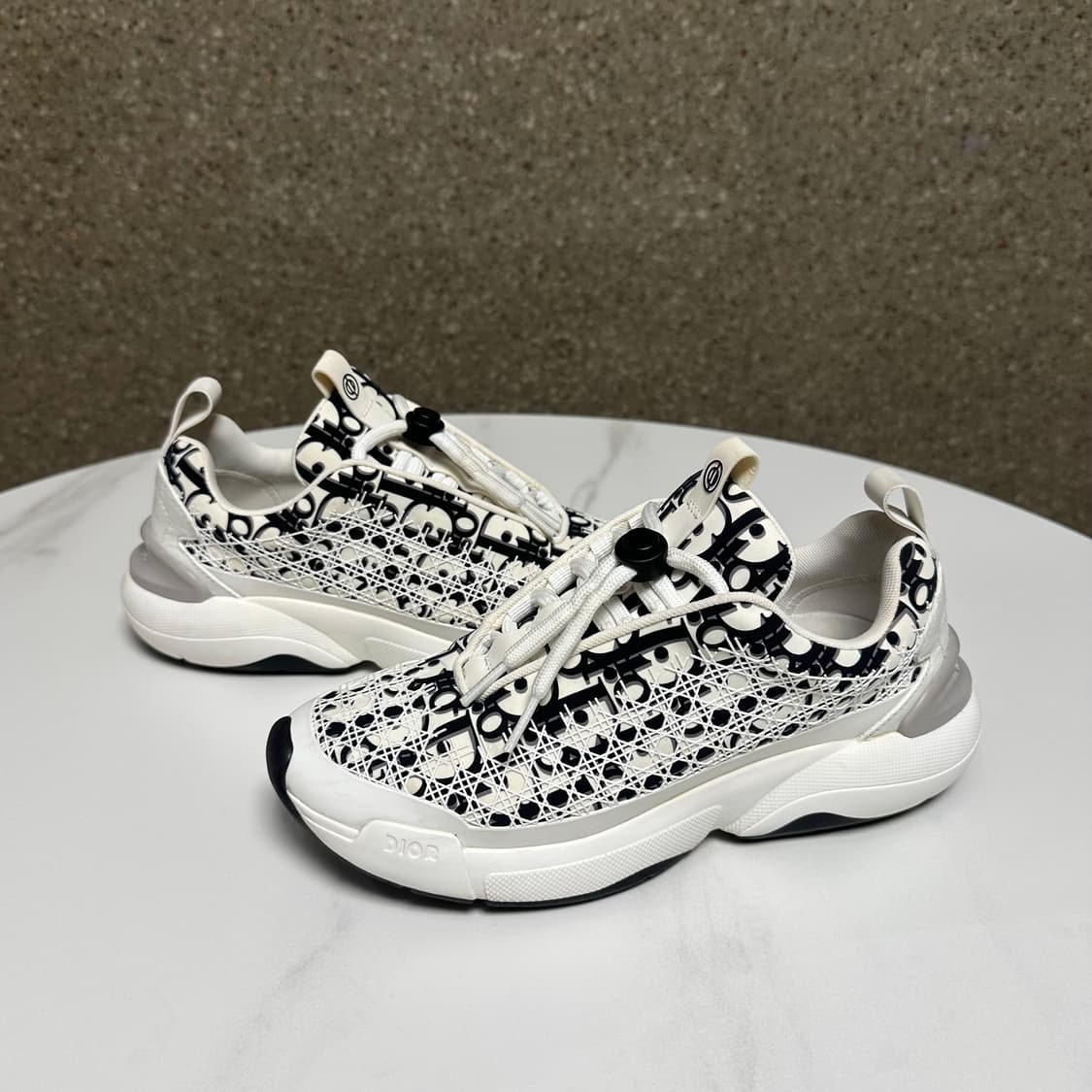 [39사이즈]디올 오믈리크 B24 까나쥬 스니커즈 상품이미지2