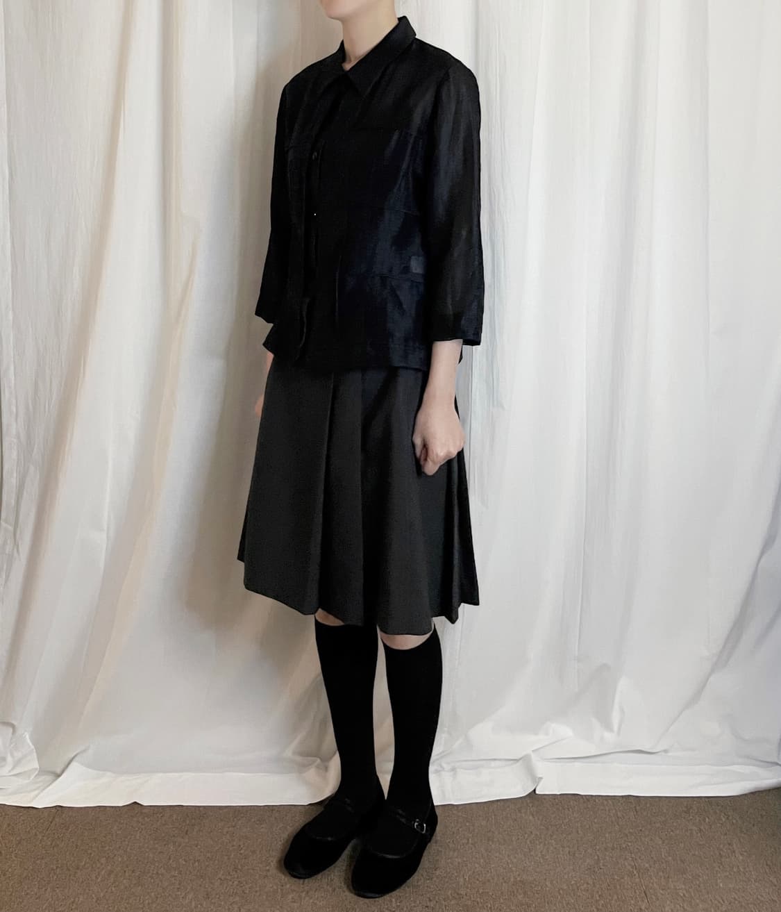 Glossy Sheer Shirt - Black 상품이미지3