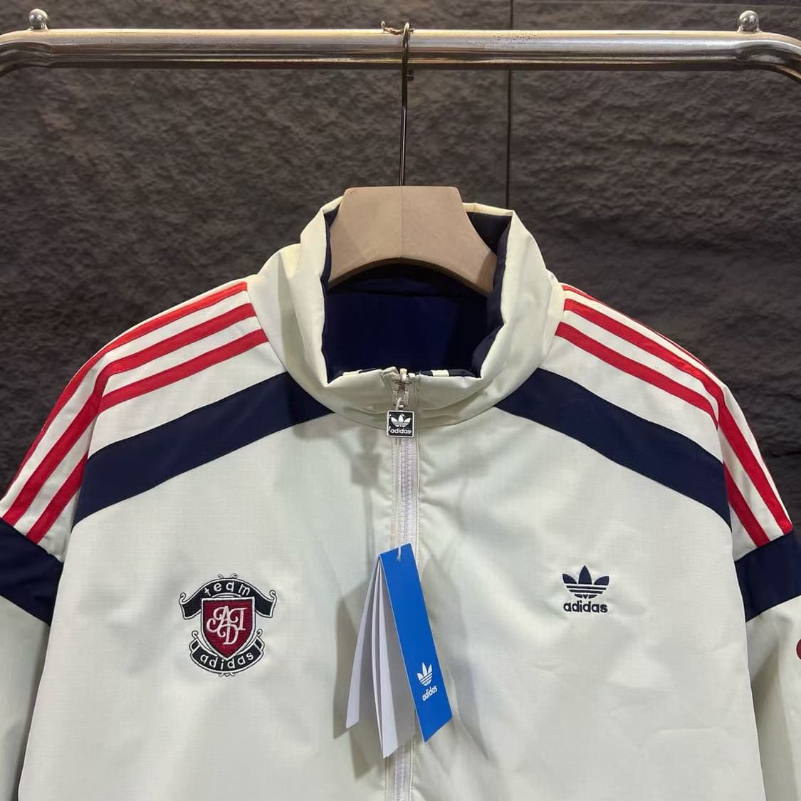 아디다스 팀 리버시블 패디드 자켓 크림 화이트 더블면 재킷 S
 상품이미지5