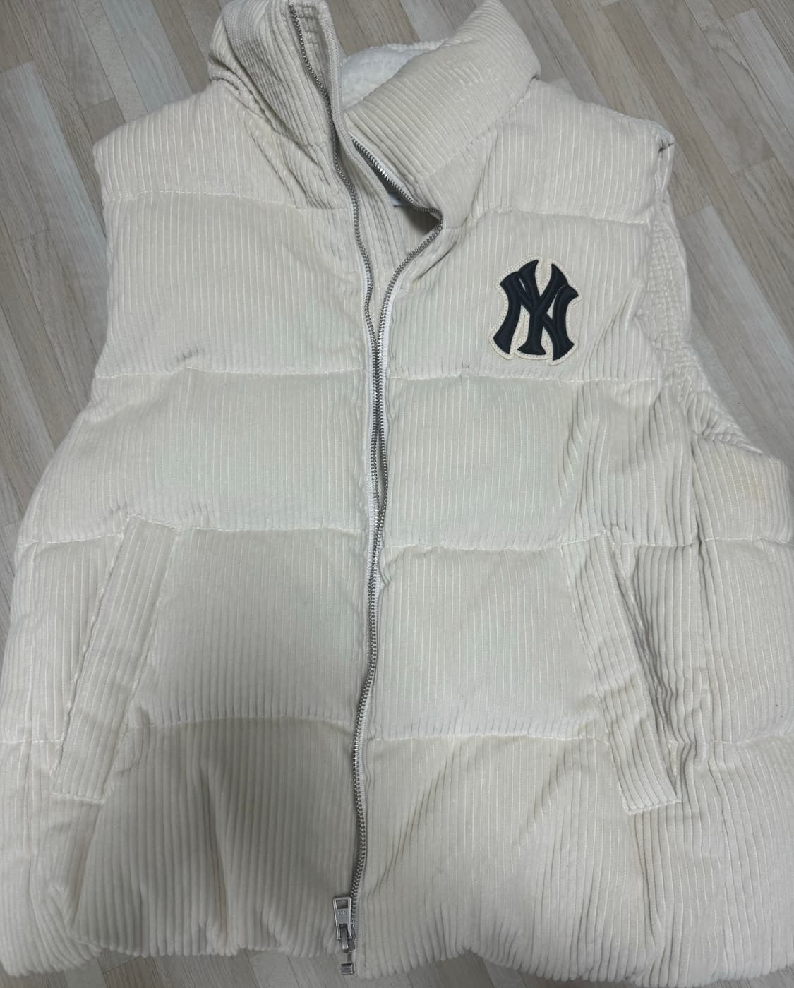 Mlb 엠엘비 코듀로이 조끼패딩 상품이미지1