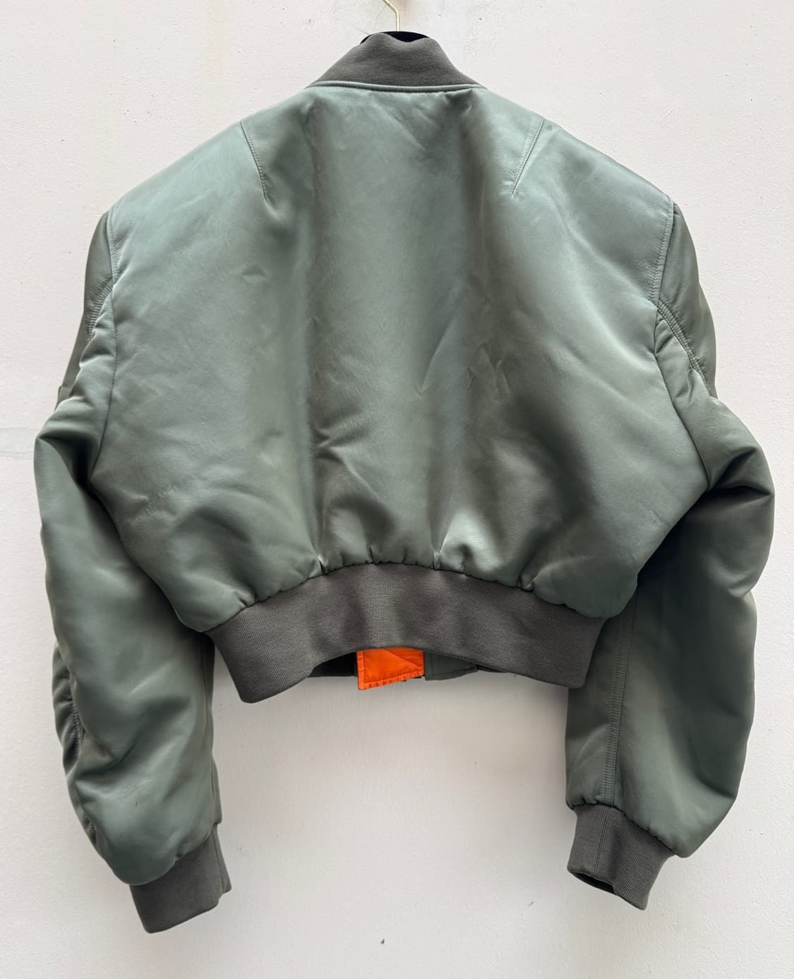 발렌시아가 17ss 크롭 봄버 자켓 올리브 패디드 BALENCIAGA 상품이미지4