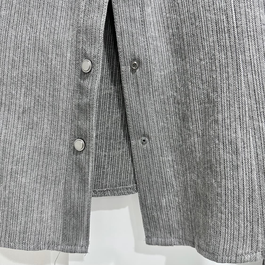 시너진 포켓 브이넥 자켓 셔츠 차콜 상품이미지3