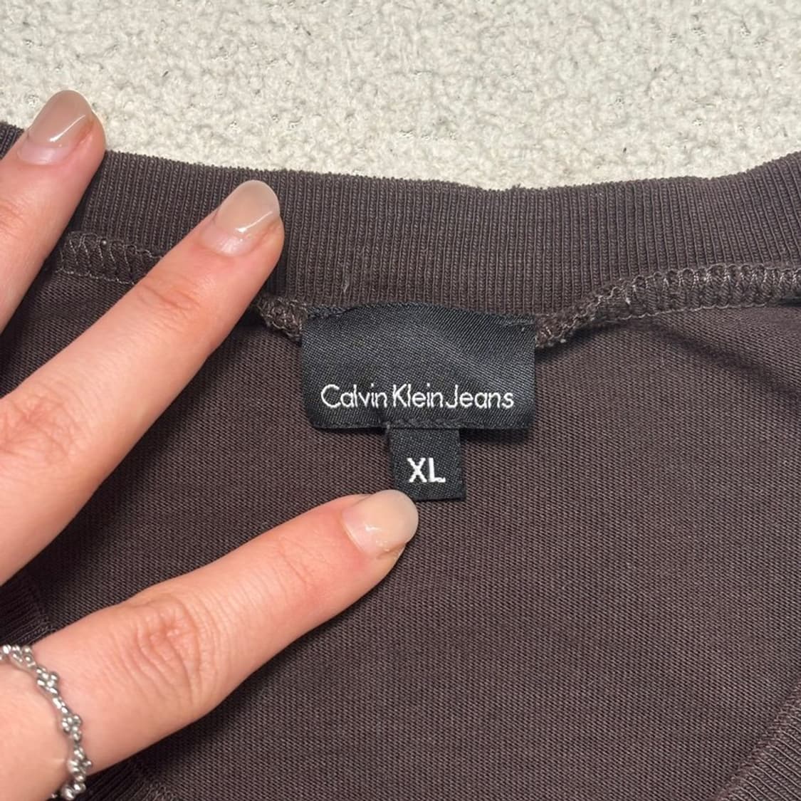 CALVIN KLEIN 헨리넥 그런지 롱슬리브 브라운 XL 상품이미지4