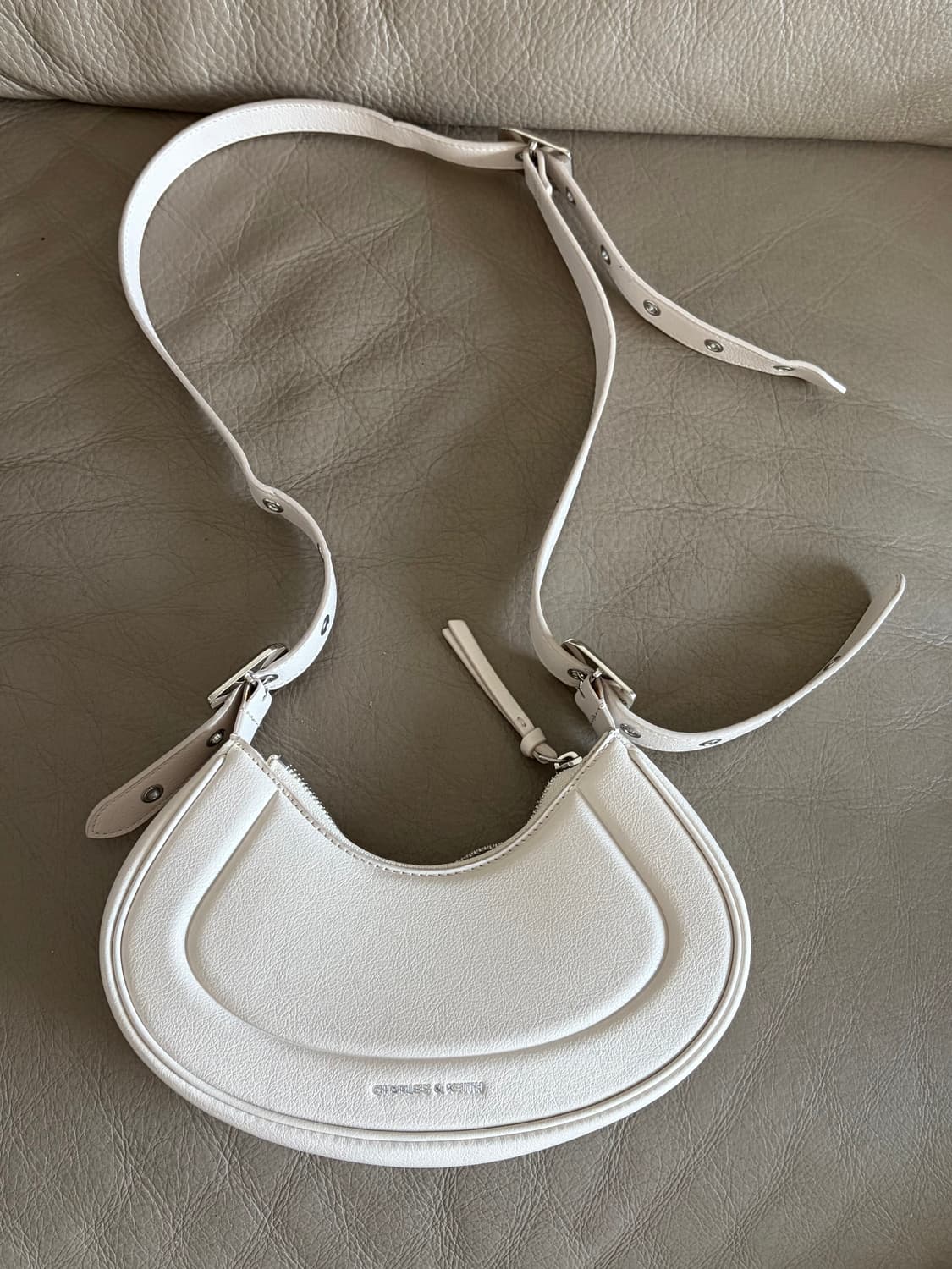 찰스앤키스 페트라 커브 숄더백 오트 상품이미지1