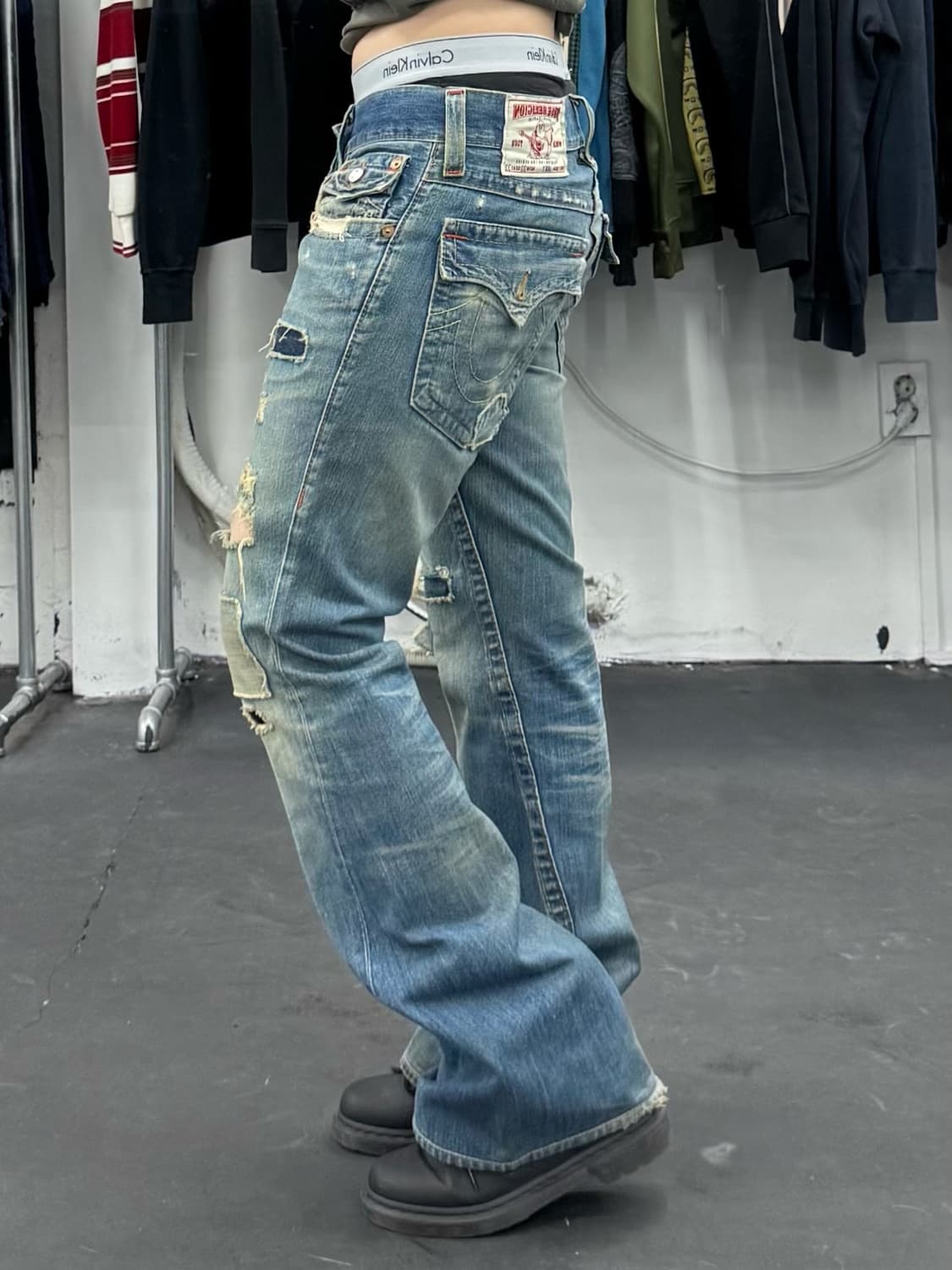 트루릴리전 그런지 패치워크 데님팬츠 상품이미지3