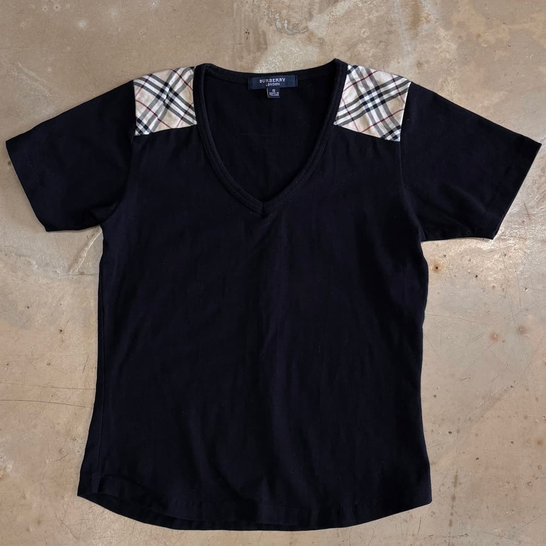 S 버버리 여성용 블랙 브이넥 반팔 티셔츠 상품이미지2