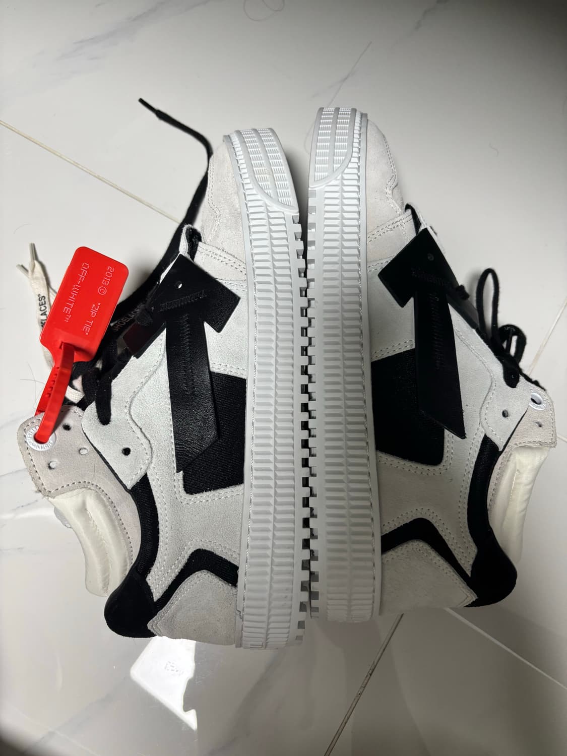 Off-White Off-Court low  (250사이즈,실착0회) 상품이미지7