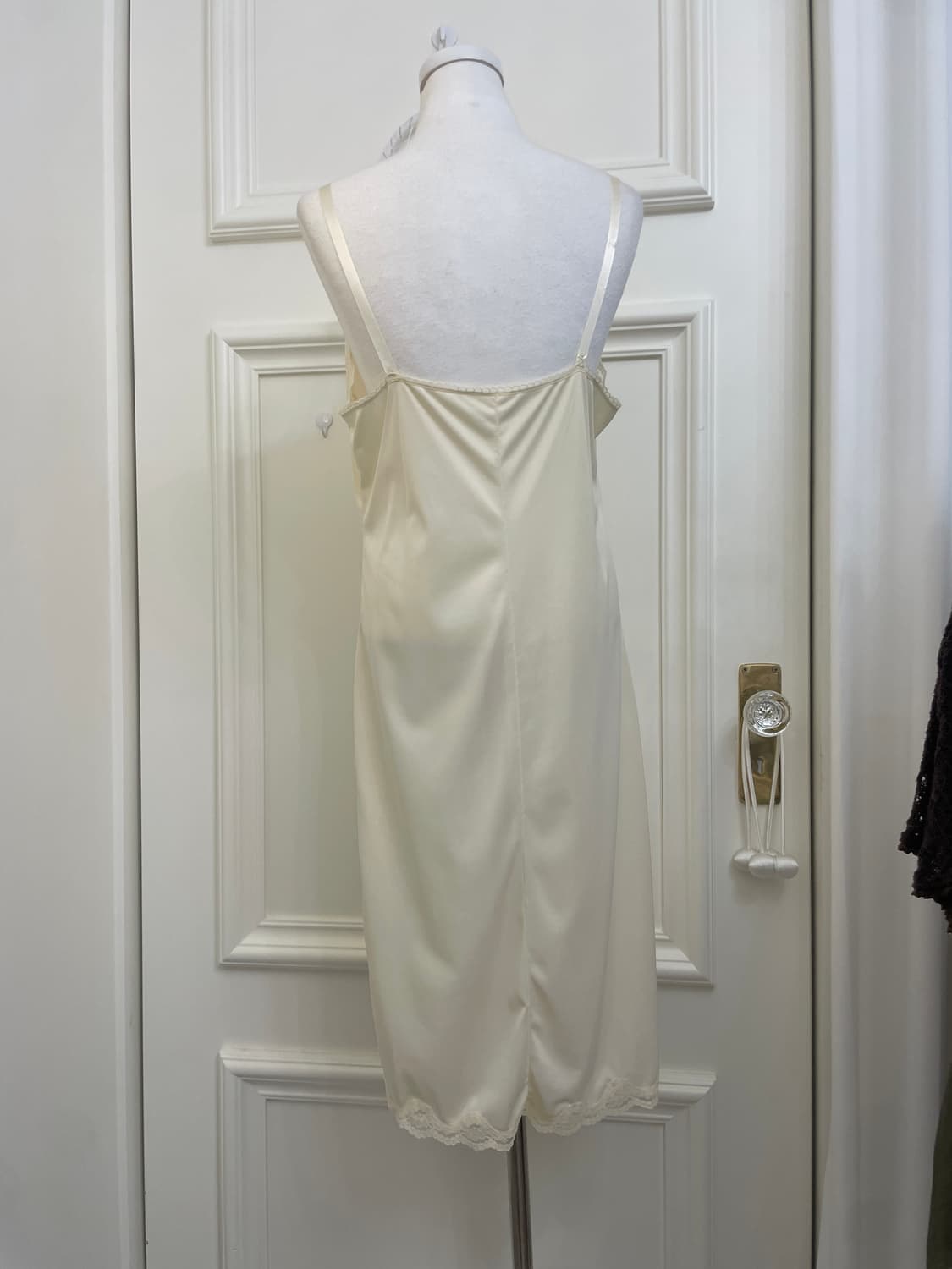 coral ivory lace trim side slit slip 상품이미지3