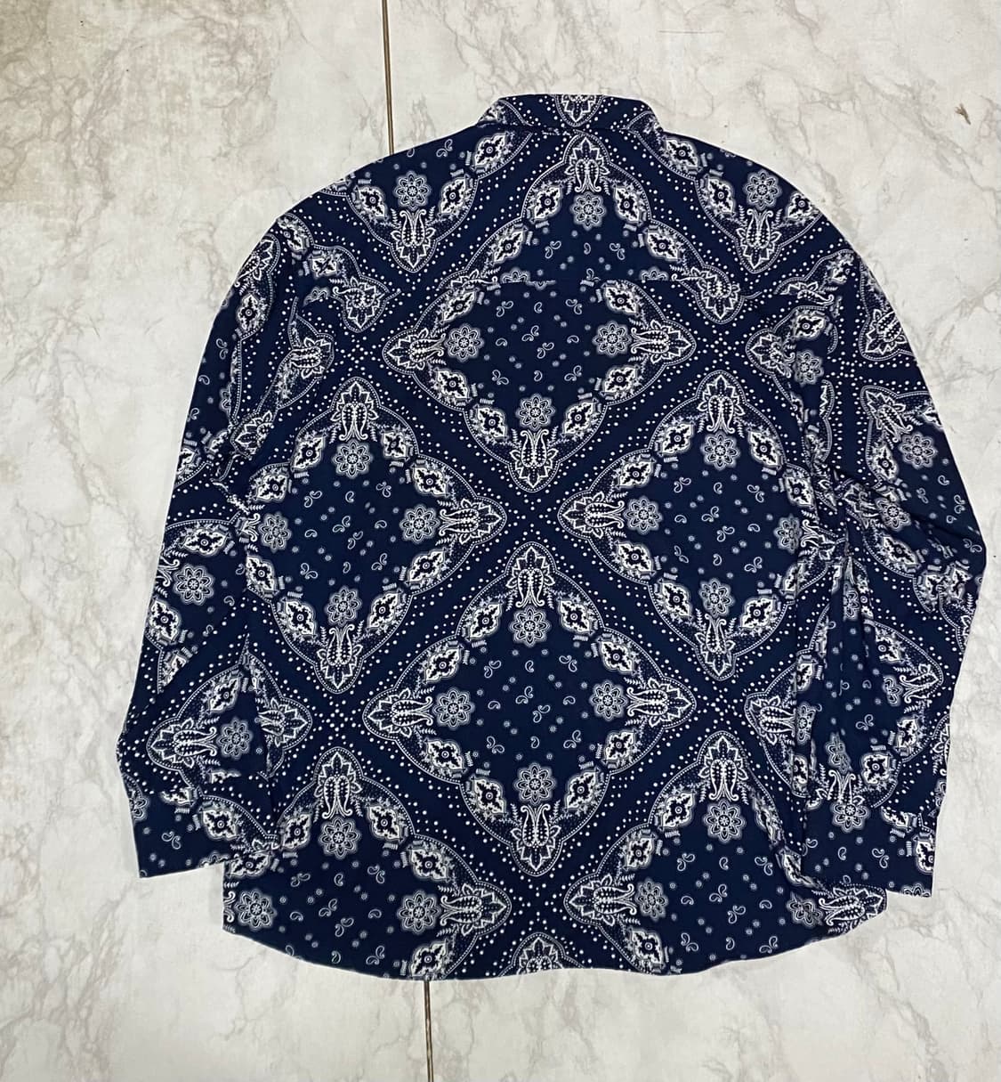 니티드 반다나 페이즐리 긴팔티셔츠 100 ~ 105 상품이미지5