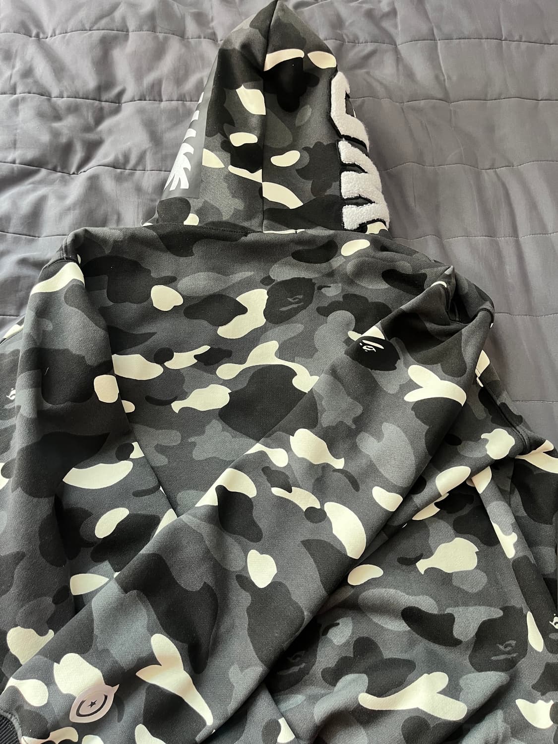 베이프 샤크 후드집업 L 상품이미지2