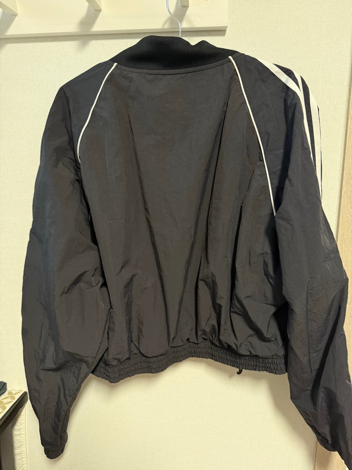 아디다스 로고 크롭 나일론 트랙 재킷 / 쇼트 트랙탑 상품이미지6