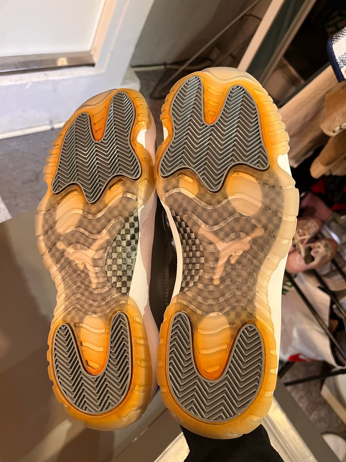 에어 조던 11 레트로 “쿨 그레이” (2010) 상품이미지7