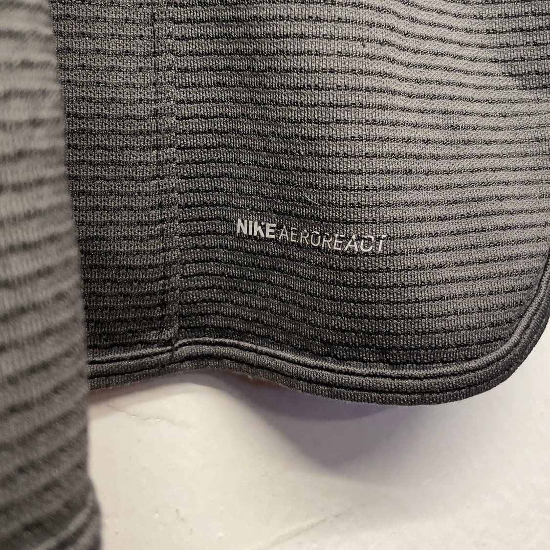 나이키 (우먼) 러닝 에어로리액트 롱 슬리브  상품이미지6