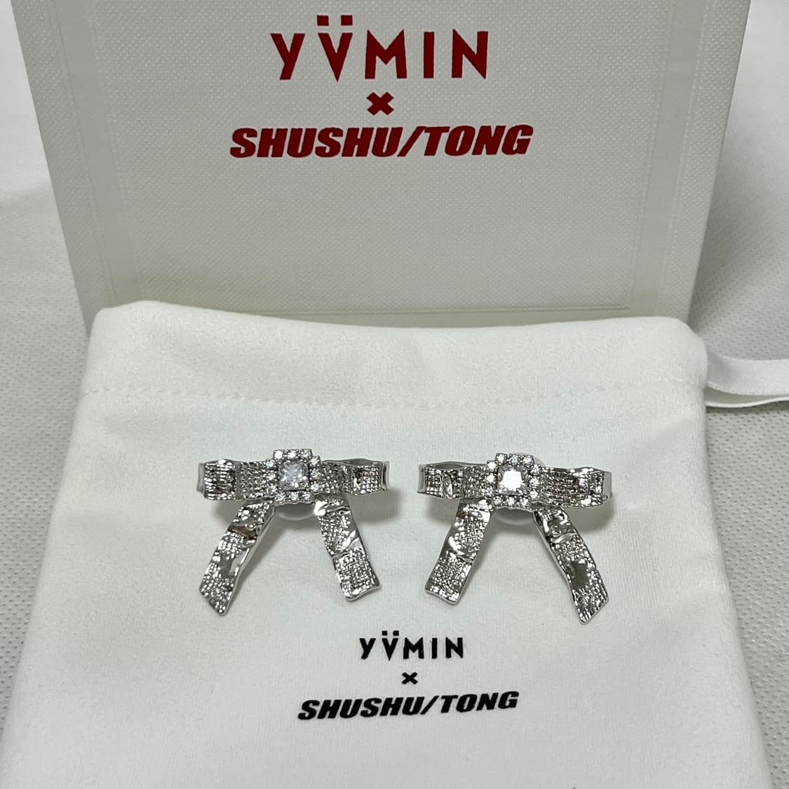 슈슈통 x YVMIN 26ss 리본 귀걸이 상품이미지1