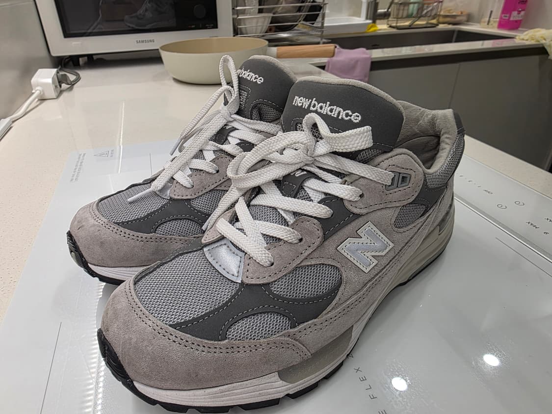 뉴발란스 992 그레이 스웨이드 운동화 260 5회착용 박스x 정품 상품이미지3