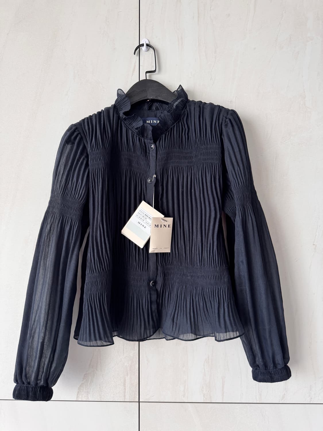 새상품 MINE 주름 블라우스 (55사이즈) 상품이미지1