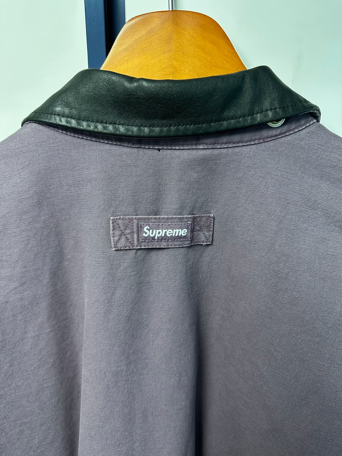 슈프림 레더 칼라 유틸리티 자켓 더스티 퍼플 - 24FW L 상품이미지5