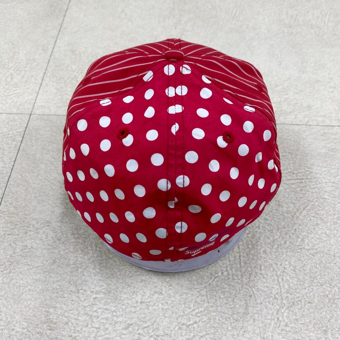 슈프림 x 뉴에라 x 꼼데가르송 스냅 백 상품이미지4