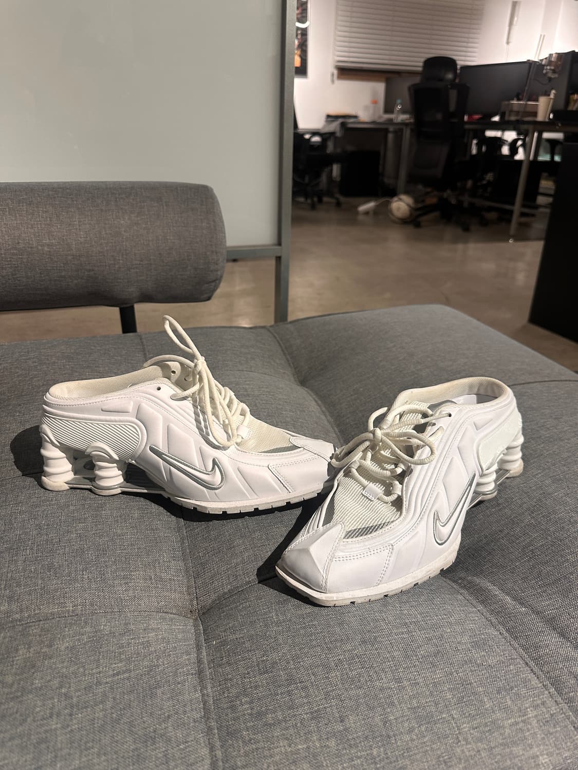 나이키 x 마틴 로즈 샥스 MR4 화이트 상품이미지4