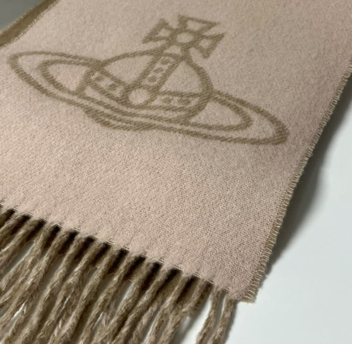 비비안웨스트우드 목도리 카멜 새상품상태 상품이미지3