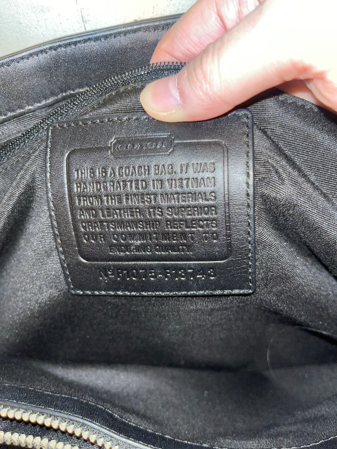 Coach Cookie and Cream Big Shoulder Bag 상품이미지9