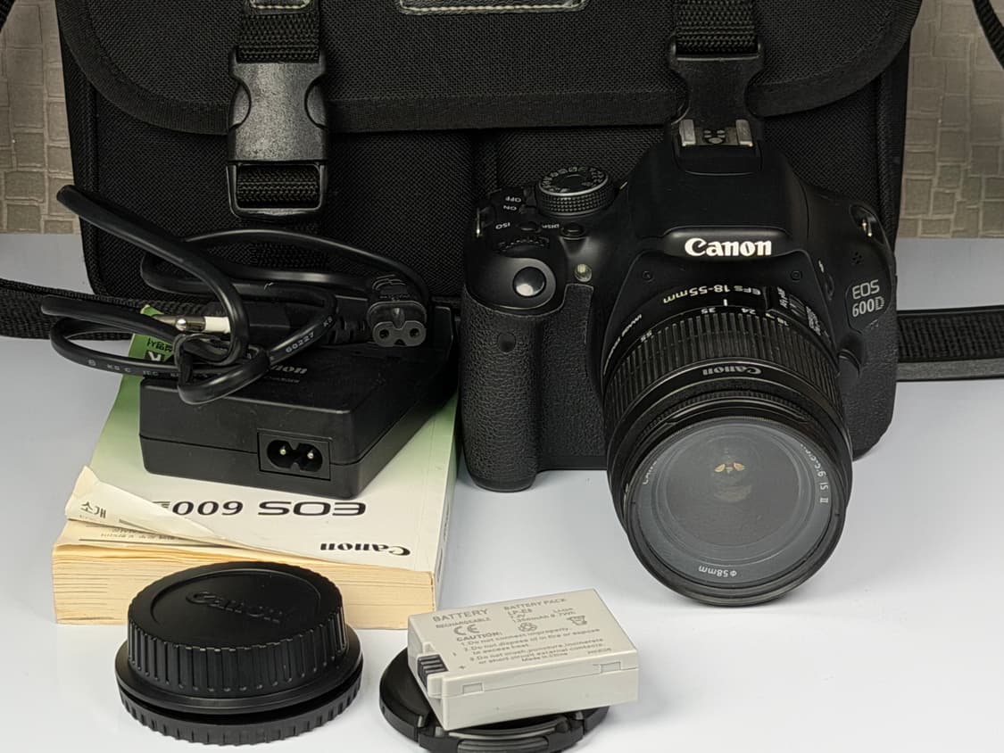 캐논 EOS 600D DSLR 카메라 상품이미지1