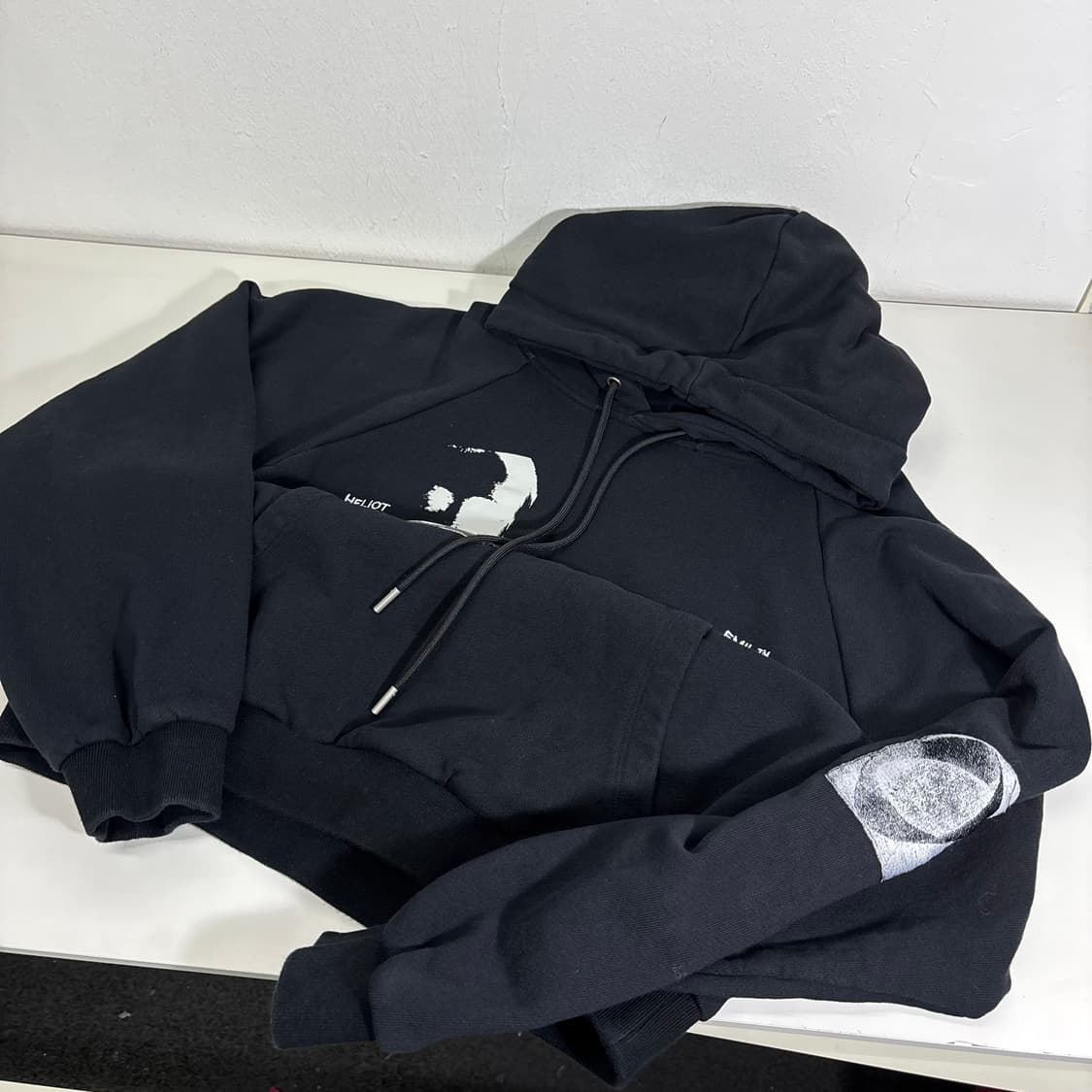 100-105 엘리엇에밀 블랙 그래픽 후드티 상품이미지2