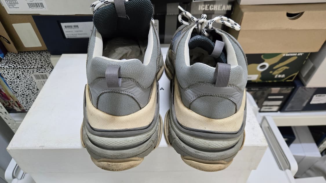 발렌시아가 트리플S 그레이 OG 43사이즈(280) 상품이미지4