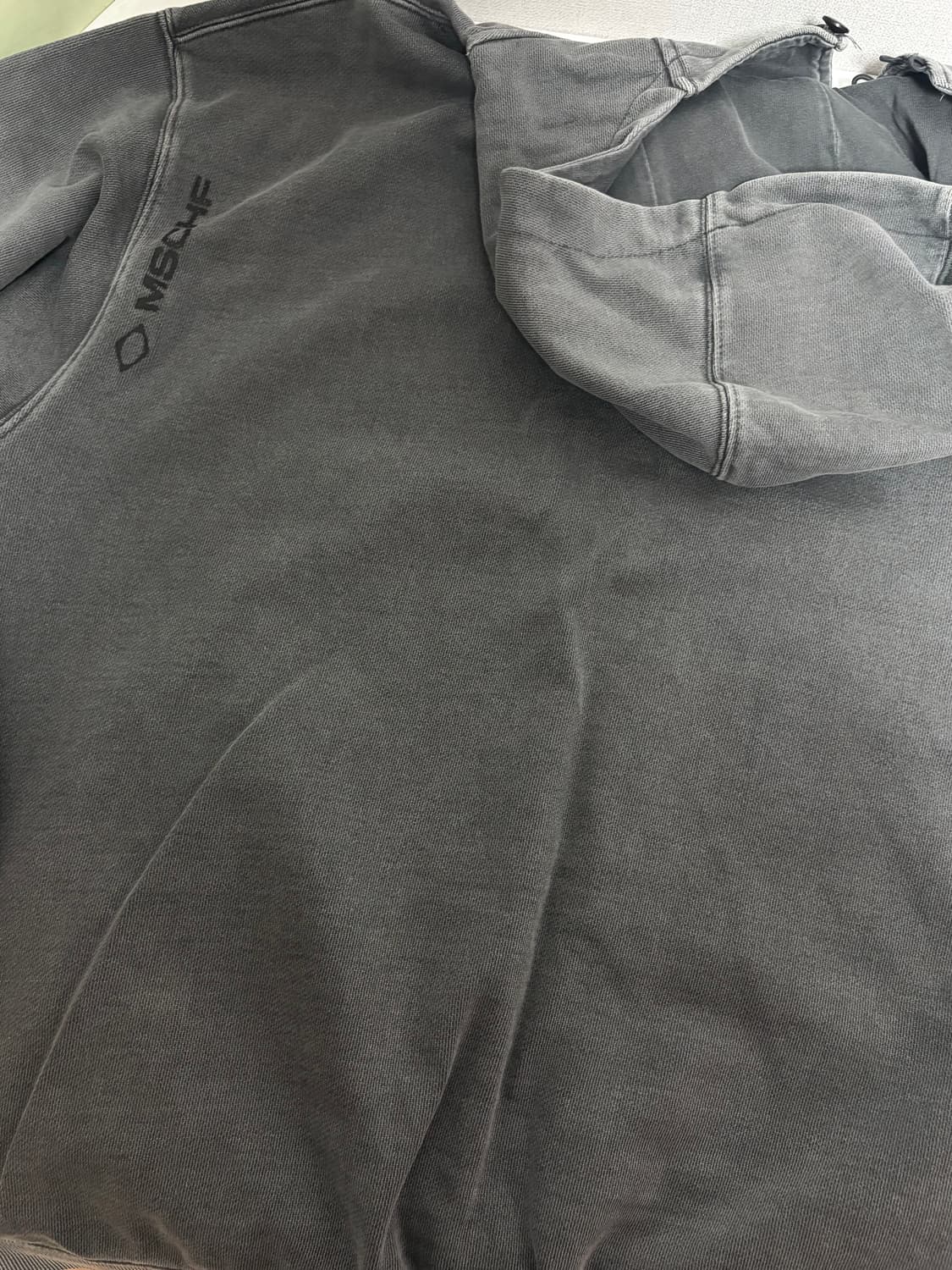 미스치프 롬버스 사이드 버튼 업 후드 워시드 차콜 상품이미지6