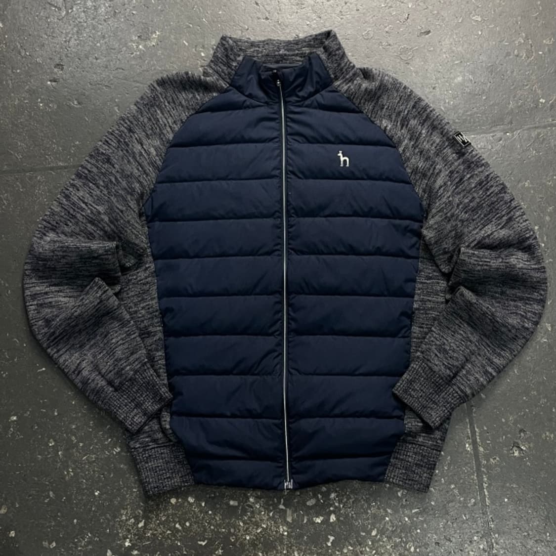 100 헤지스 하이브리드 니트 패딩 자켓  상품이미지1