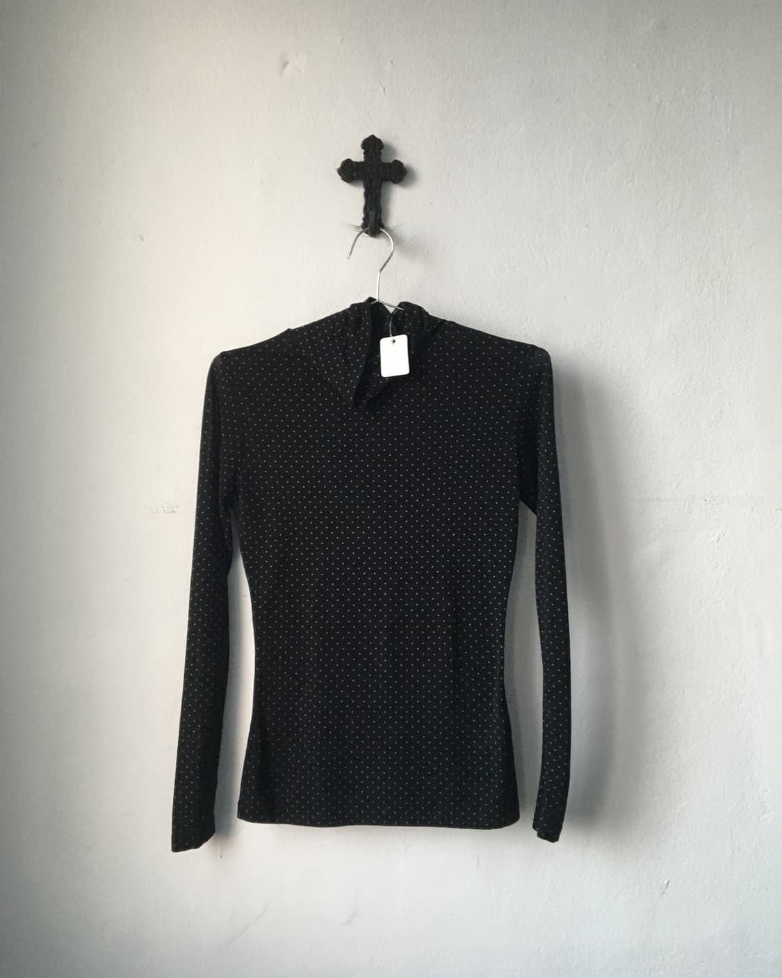 Dot pattern high neck sleeve 상품이미지1