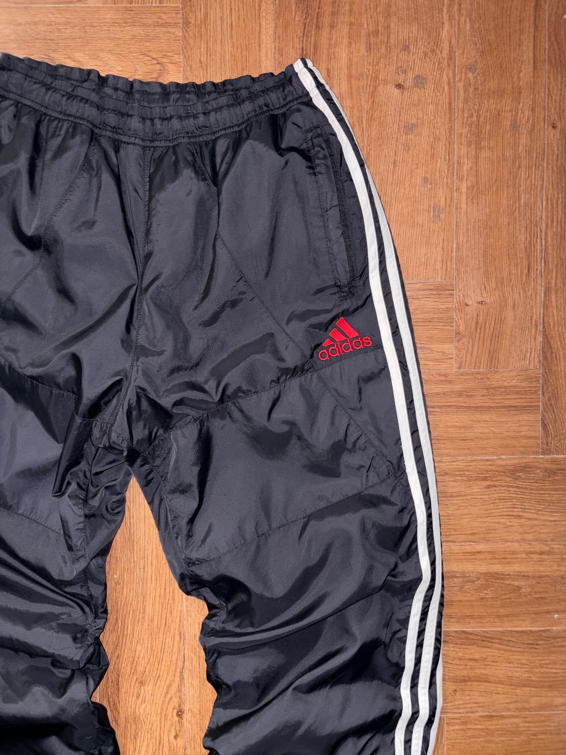 아디다스 레드로고 트랙팬츠 상품이미지4