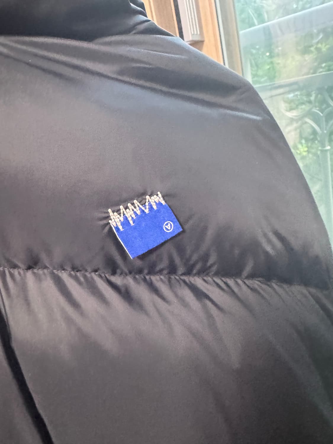 아더에러 시그니피컨트 느와르 패딩 M 상품이미지4