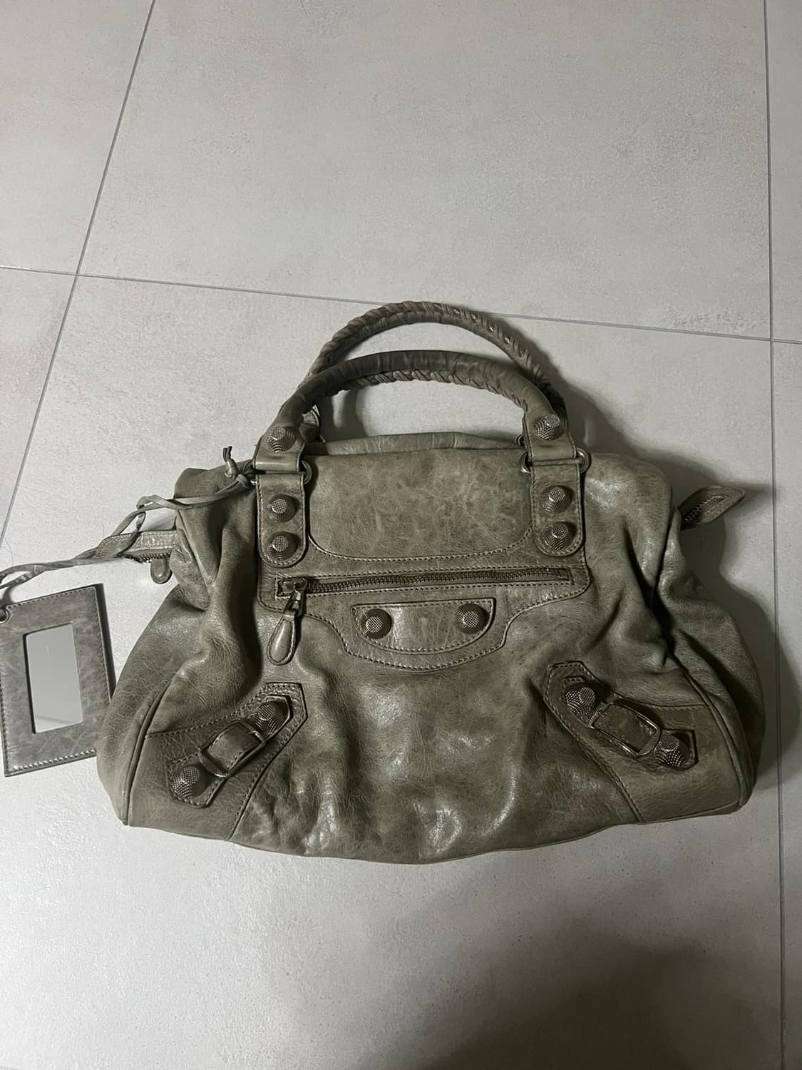 발렌시아가 모터백 상품이미지2